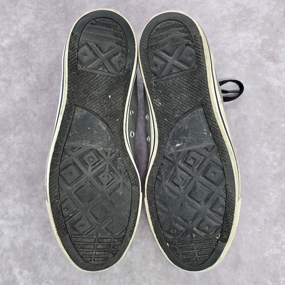 Converse Gray Low Top Chuck Taylor Sneakers - Picture 6 of 11